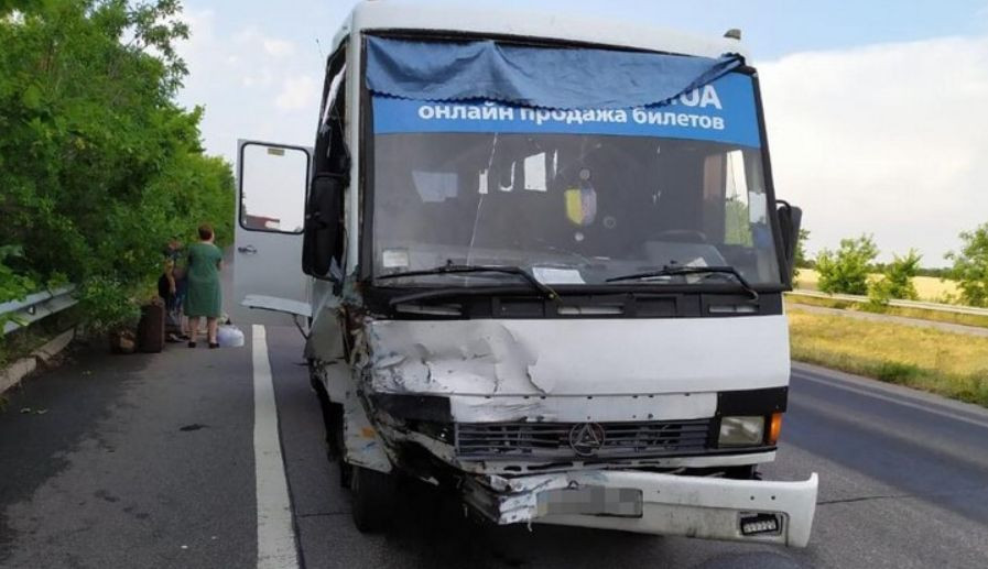 Тройное ДТП под Харьковом: двое погибли мгновенно