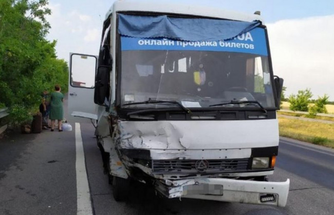Тройное ДТП под Харьковом: двое погибли мгновенно