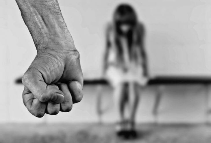 Ужесточение наказания за насилие над детьми: Раду просят принять законопроект