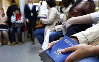 Украинцы массово едут на заработки в Польшу: что известно