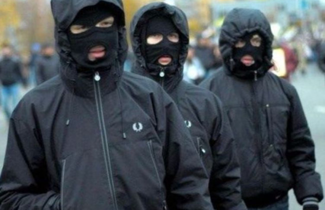 Напали в масках и с пистолетом: в Киеве произошел вооруженный налет