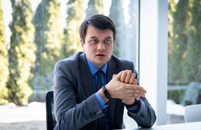 Выборы в Раду под угрозой: у Зеленского назвали причину