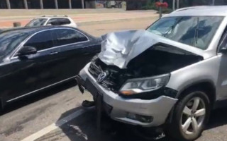 Протаранив три автомобілі: у Києві водію за кермом стало погано