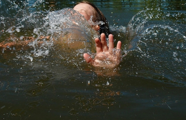 Жуткая смерть: в озере Свитязь утонули двое детей