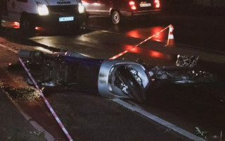 Смертельное ДТП под Киевом: женщину переехал грузовик