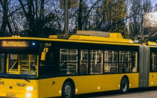 Киевлянам на заметку: ночной троллейбус меняет график движения