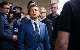 Обсудим, чей Крым: Зеленский опубликовал видеообращение к Путину по поводу Донбасса