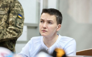 Від Зеленського вимагають позбавити Савченко звання Героя України