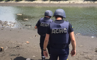 Там могли купатися люди: на березі річки в Харкові знайшли вибухівку