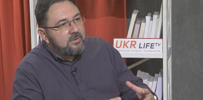 «Зброя проти РФ»: У Зеленського запропонували перейменувати Росію та російську мову