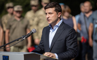 Зеленский прокомментировал свой первый разговор с главой Кремля