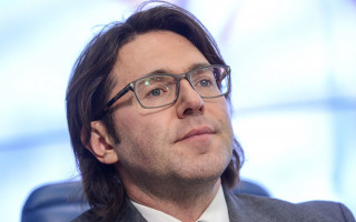 Известный российский телеведущий оказался в базе «Миротворца»