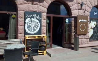 Массовое отравление в пиццерии Луцка: медики госпитализировали пострадавших