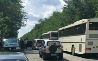 Микроавтобус из кортежа Зеленского попал в ДТП: первые подробности