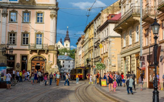 Львів’яни масово труяться у власних квартирах