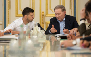 Зеленский встретится с Кучмой перед отъездом в Минск