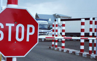 Кабмин продлил запрет на ввоз российских товаров