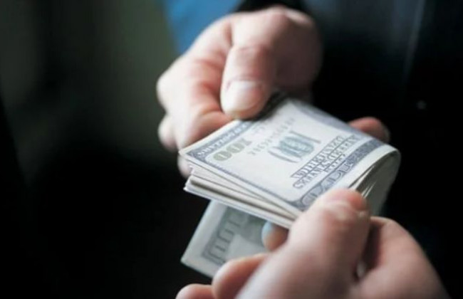 У справі судді, який вимагав $26 тисяч хабара, з’явились подробиці