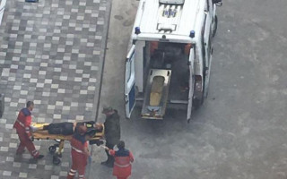 Спускался по связанным простыням: под Киевом произошло ЧП