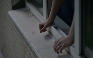 В Одессе погиб известный ведущий: мужчина выпал из окна высотки