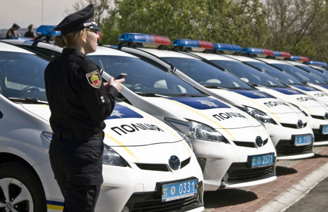 У Чернігові дівчина покусала співробітницю поліції: суд виніс рішення