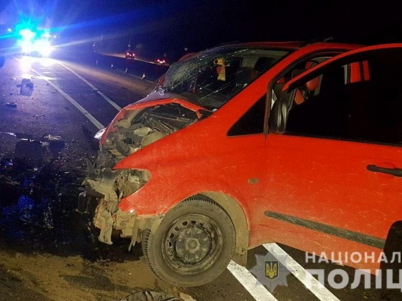 На Буковині зіштовхнулось два мікроавтобуси: серед 8 постраждалих було немовля