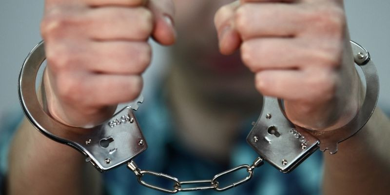 Погорів на хабарі: затримали екс-голову Рокитнівської РДА
