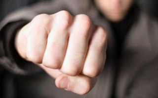 Побив громадянина: перед судом постане співробітник Нацполіції Київщини