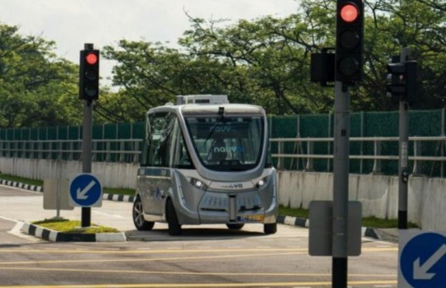 ЧП в Вене: беспилотный автобус сбил пешехода