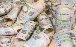 Новые пенсии и рост минимальной зарплаты: какие изменения ждут украинцев