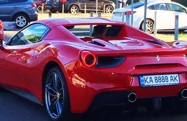 Продажа элитных номеров для автомобилей: Кабмин принял важное решение