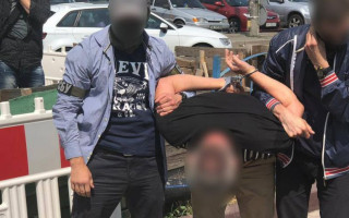 ДБР затримало митника-хабарника: що відомо