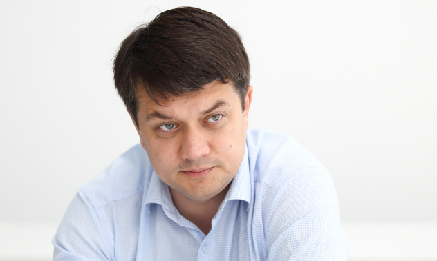У Зеленского анонсировали новый закон о лишении депутатского мандата за прогулы