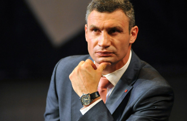 Кличко відмовився йти у ДБР, назвавши справи стосовно себе «мильною бульбашкою»