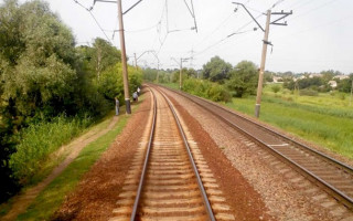 Трагедія на Харківщині: поїзд на швидкості зніс школяра