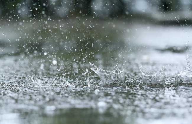 Грозы и град: украинцев предупредили о непогоде