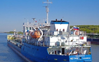 Суд арештував російський танкер «Neyma»