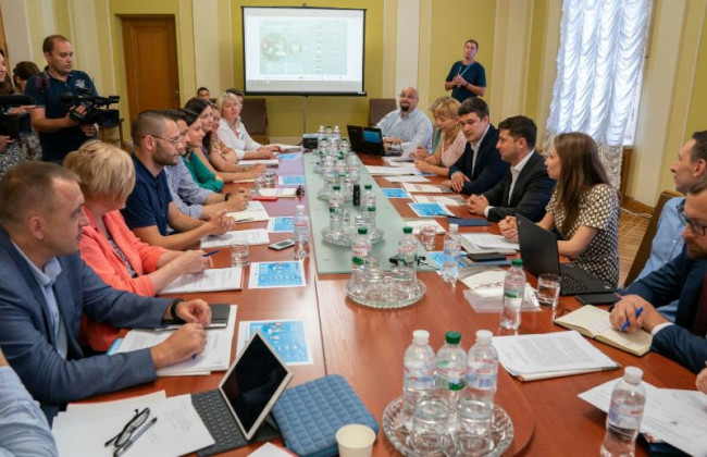 ЄМалятко та еПрописка: коли запрацюють системи