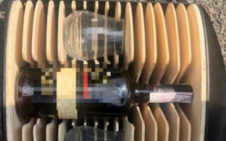 Поцупив шуби і алкоголь: у Києві затримали зухвалого молодика