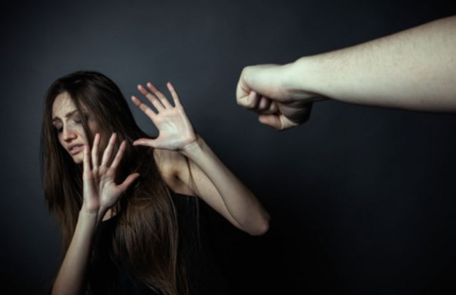 Нападает на женщин: киевлян предупредили о жестоком грабителе