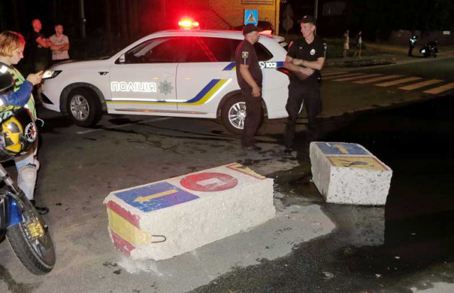 Под Киевом разбился байкер: видео момента аварии