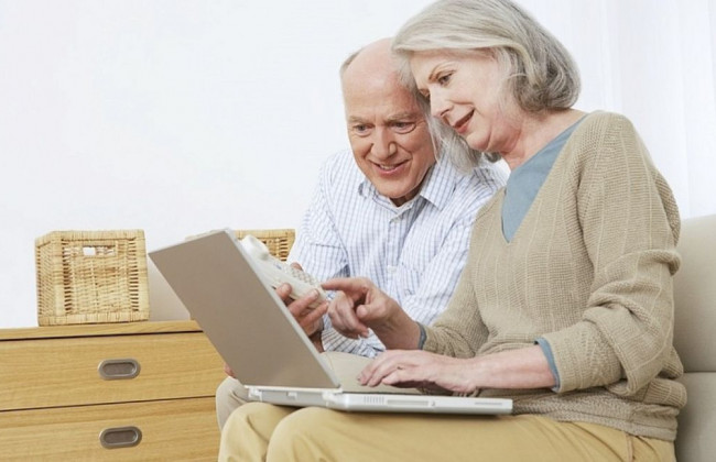 Електронне пенсійне посвідчення: чим вигідне і як його отримати