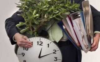 Звільнення з роботи: чи потрібно відпрацьовувати два тижні