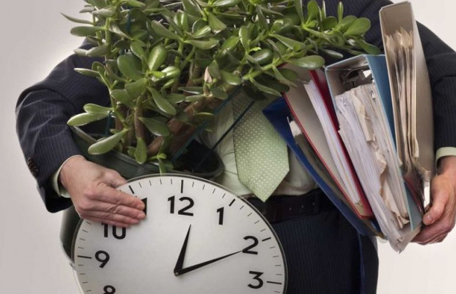 Звільнення з роботи: чи потрібно відпрацьовувати два тижні