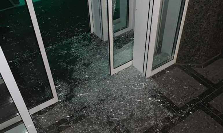 У Вінниці невідомий розбив двері Сьомого апеляційного адмінсуду: є подробиці