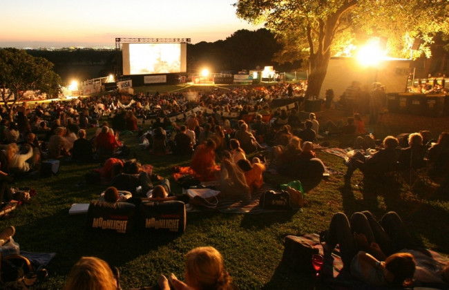 Киевляне могут насладится фильмами под открытым небом: адрес