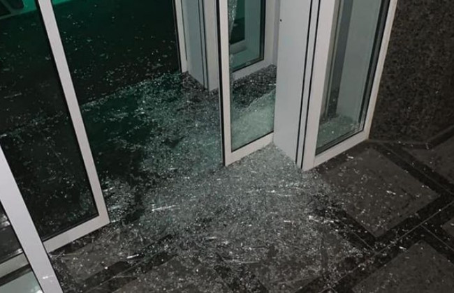 У Вінниці невідомий розбив двері Сьомого апеляційного адмінсуду: є подробиці