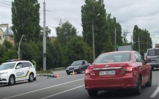 Потрапив під колеса і вижив: у Полтаві легковик збив хлопчика