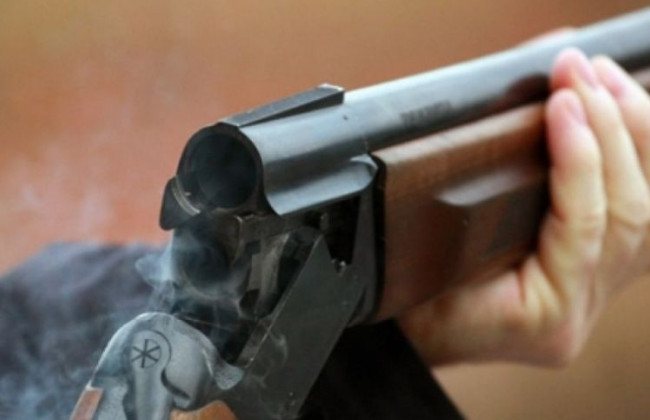 Резонансный инцидент под Одессой: мужчина из ружья расстрелял иномарку