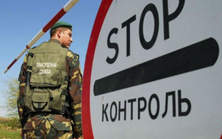 Росіянин намагався перетнути український кордон через поле: зловмисника передали поліції